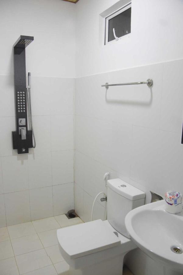 Hotel H2O Gampola Exterior foto