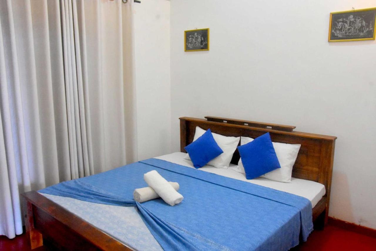 Hotel H2O Gampola Exterior foto